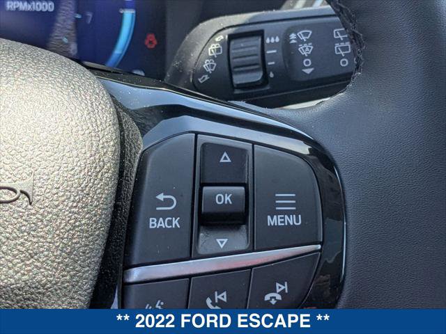 Certified 2022 Ford Escape Titanium w/ Class II Trailer Tow Package AWD/4WD image 15