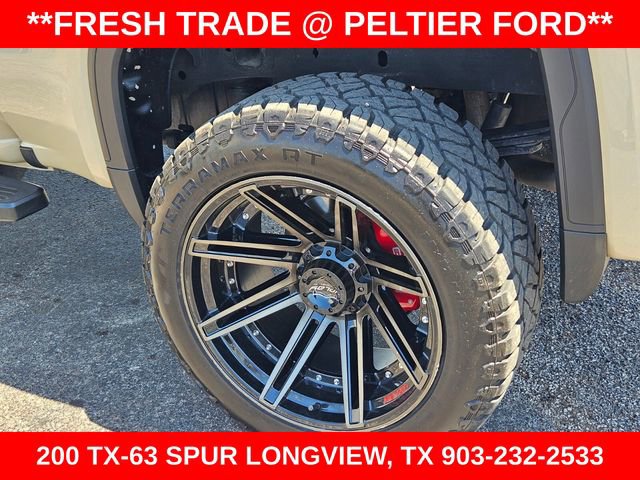 Used 2022 GMC Sierra 1500 AT4 w/ AT4 Preferred Package AWD/4WD image 9