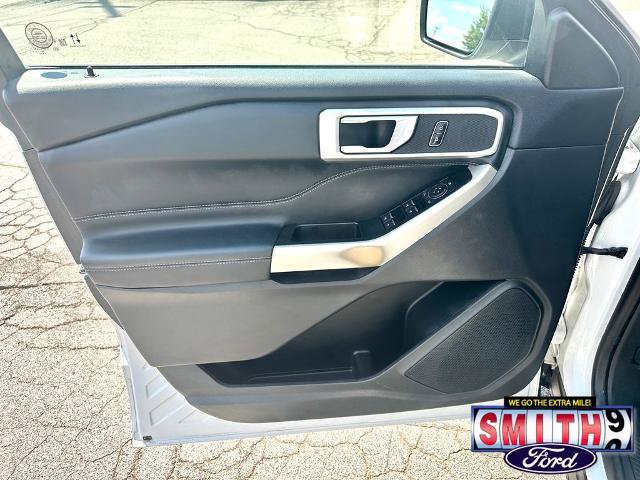 Certified 2020 Ford Explorer XLT w/ Equipment Group 202A AWD/4WD image 16