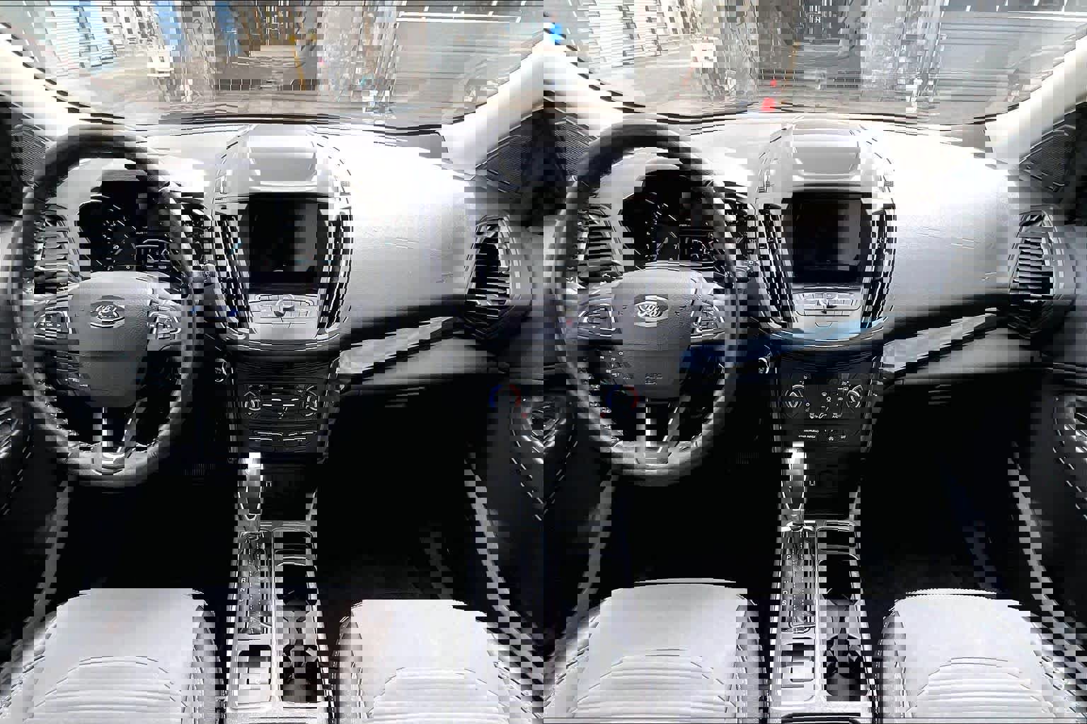 Certified 2019 Ford Escape SE image 17