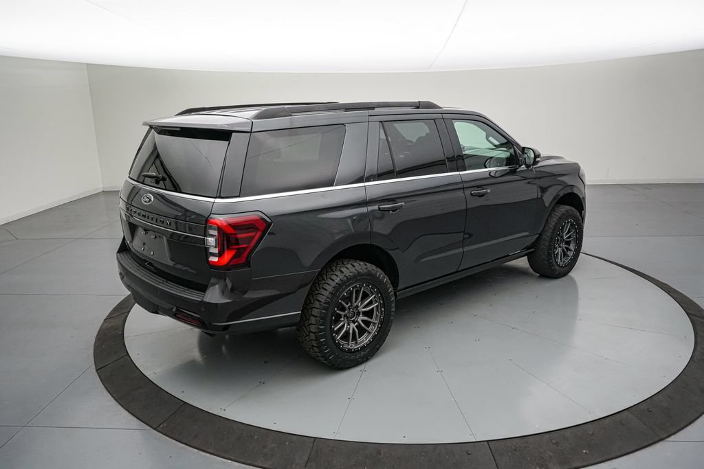Certified 2024 Ford Expedition Limited AWD/4WD image 4