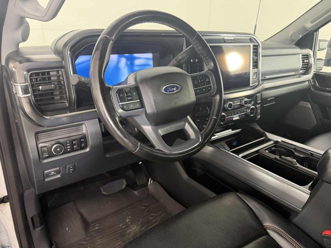 Certified 2025 Ford F250 Lariat AWD/4WD image 17