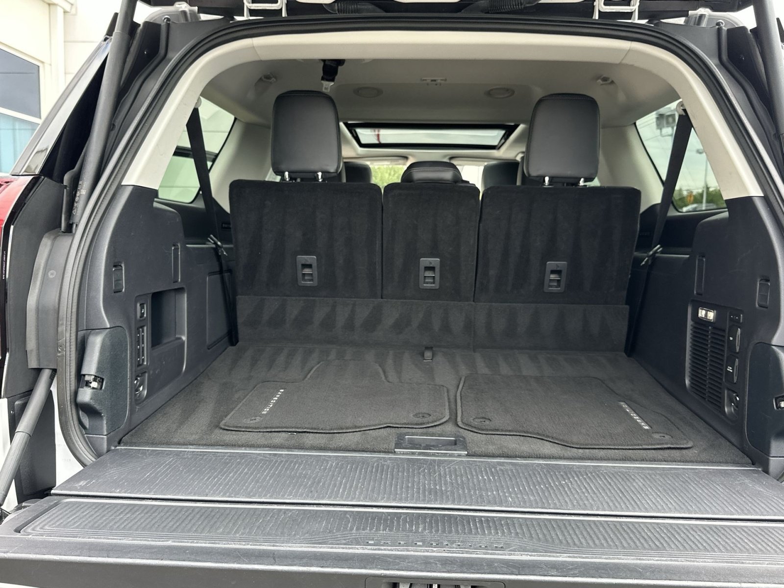 Certified 2025 Ford Expedition Max Platinum AWD/4WD image 35