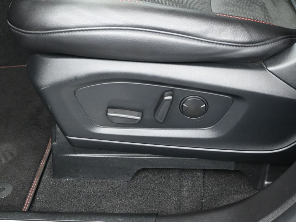 Certified 2023 Ford Explorer ST-Line w/ Class IV Trailer Tow Package RWD image 37