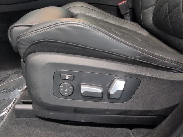 Used 2024 BMW X5 xDrive40i w/ Premium Package AWD/4WD image 14