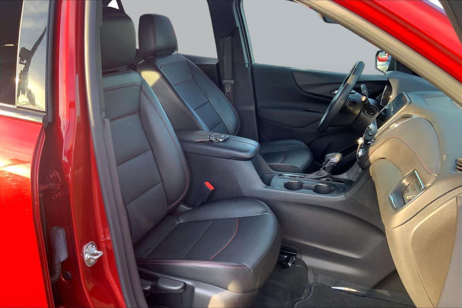 Used 2024 Chevrolet Equinox RS w/ RS Leather Package FWD image 9