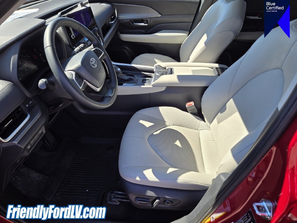 Used 2026 Toyota Grand Highlander FWD image 11