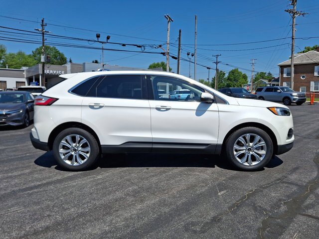 Certified 2024 Ford Edge Titanium w/ Equipment Group 301A AWD/4WD image 8