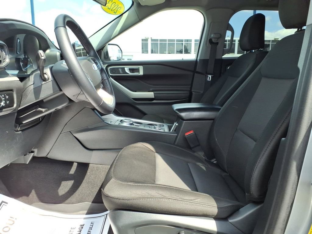 Certified 2023 Ford Explorer XLT image 15