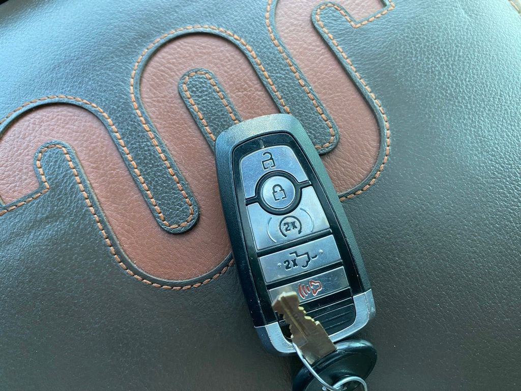 Certified 2019 Ford F250 King Ranch w/ King Ranch Ultimate Package AWD/4WD image 35