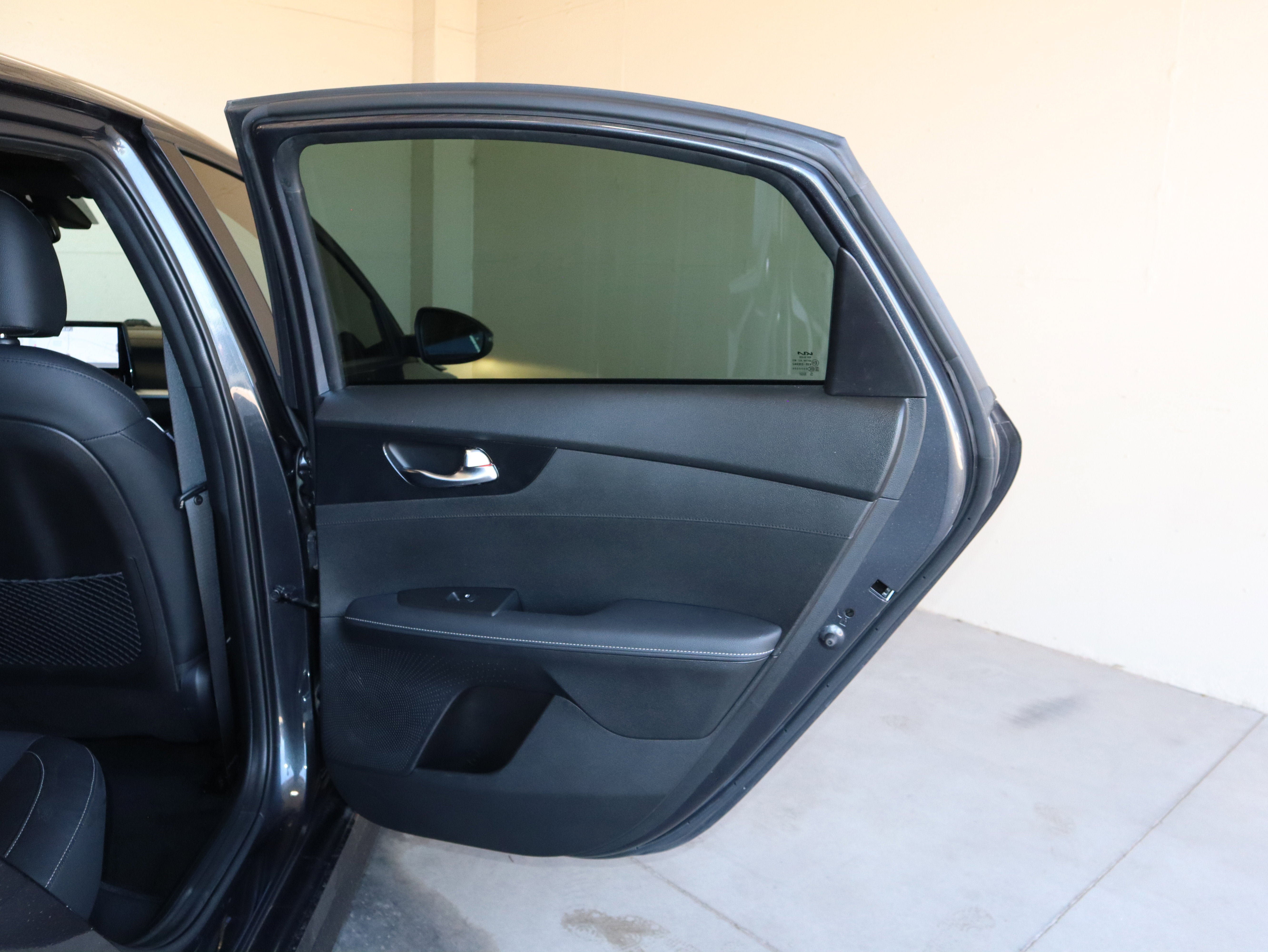 Used 2023 Kia Forte GT-Line FWD image 43