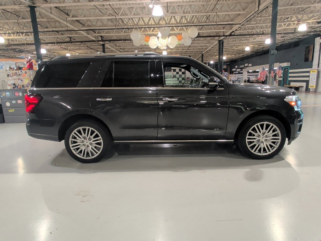 Certified 2023 Ford Expedition Limited AWD/4WD image 11