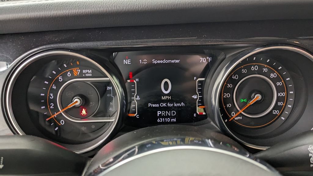 Used 2021 Jeep Wrangler Unlimited Sahara AWD/4WD image 22
