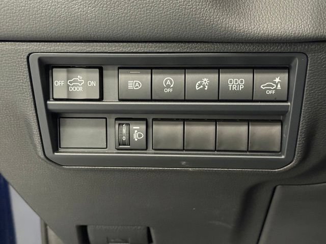 Used 2025 Toyota Tundra Limited w/ TRD Off-Road Package AWD/4WD image 17