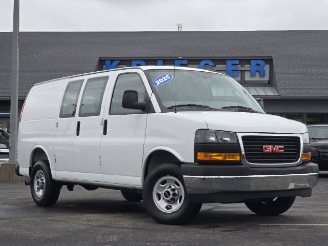 Used 2025 GMC Savana 2500 w/ Driver Convenience Package RWD image 2