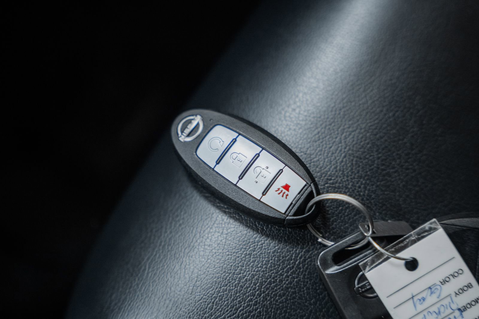 Used 2023 Nissan Frontier SV w/ SV Premium Package image 51