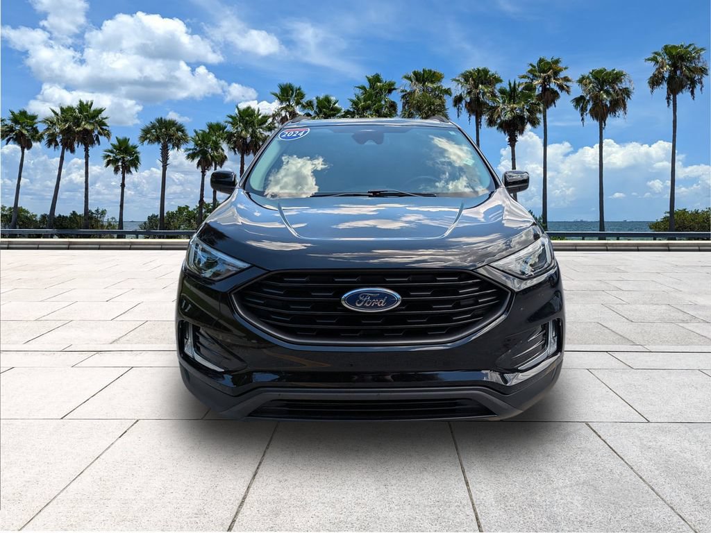 Certified 2024 Ford Edge SEL w/ Sport Appearance Package AWD/4WD image 2