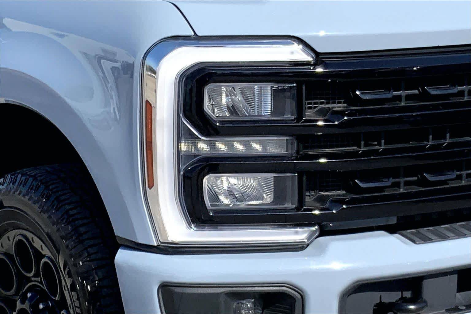 Certified 2024 Ford F250 4x4 Crew Cab Super Duty image 25