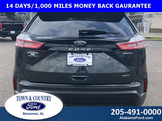 Certified 2024 Ford Edge SE image 4
