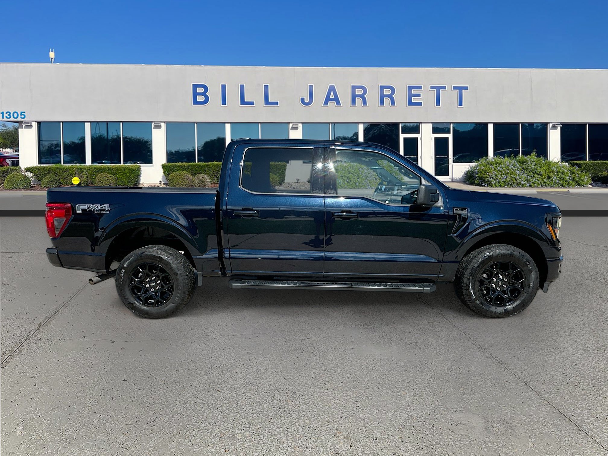 Certified 2024 Ford F150 XLT w/ FX4 Off-Road Package AWD/4WD image 8