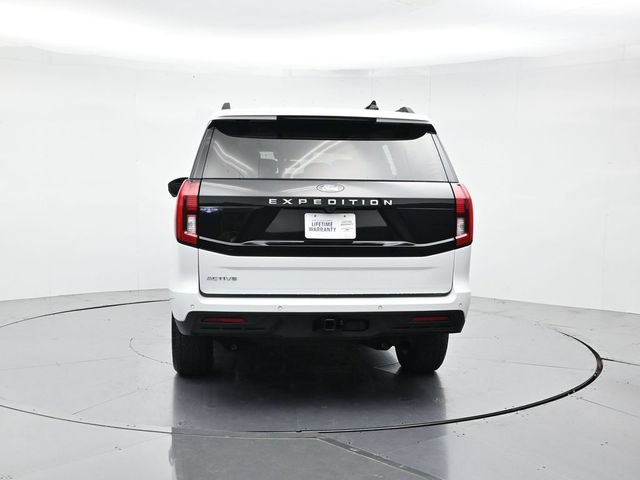 Certified 2025 Ford Expedition Active AWD/4WD image 8