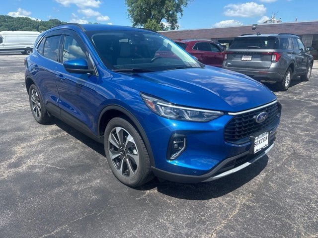 Certified 2023 Ford Escape Platinum AWD/4WD image 3
