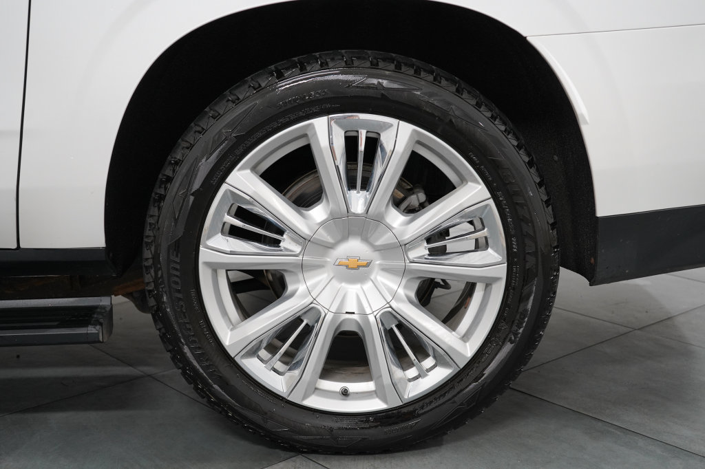 Used 2024 Chevrolet Suburban High Country AWD/4WD image 38