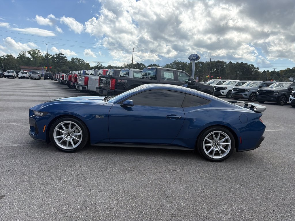 Certified 2024 Ford Mustang GT Premium RWD image 4
