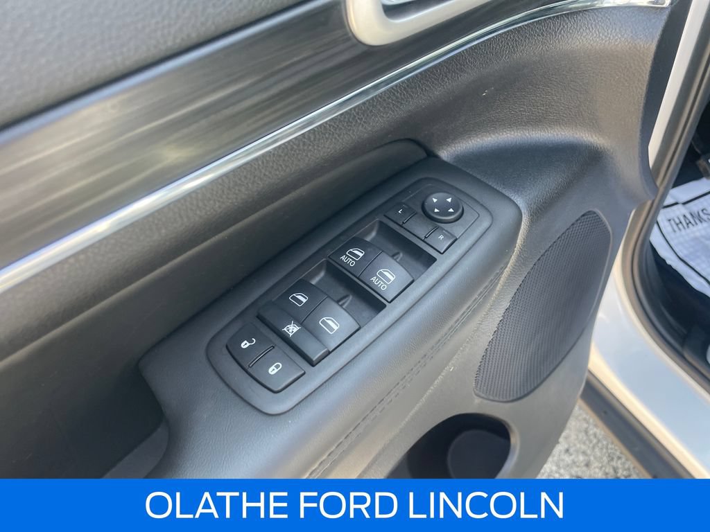 Used 2022 Jeep Grand Cherokee Limited w/ Trailer Tow Group IV AWD/4WD image 22