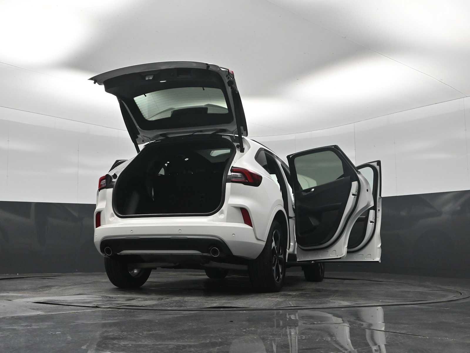 Certified 2025 Ford Escape ST-Line Elite w/ Premium Technology Package AWD/4WD image 68