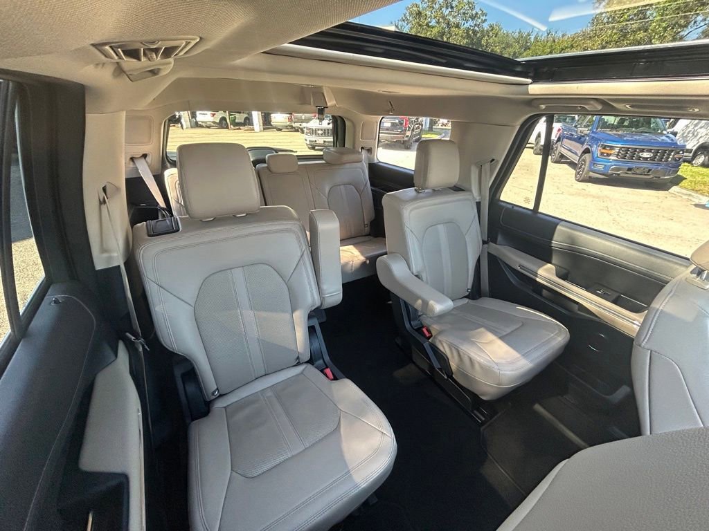Certified 2023 Ford Expedition Limited image 30