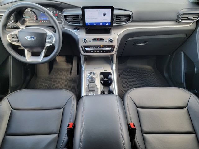 Certified 2023 Ford Explorer XLT w/ Equipment Group 202A AWD/4WD image 27
