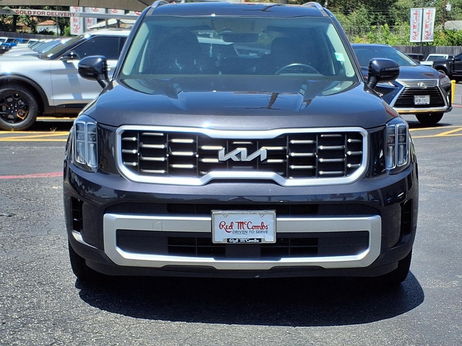 Used 2025 Kia Telluride S FWD image 2