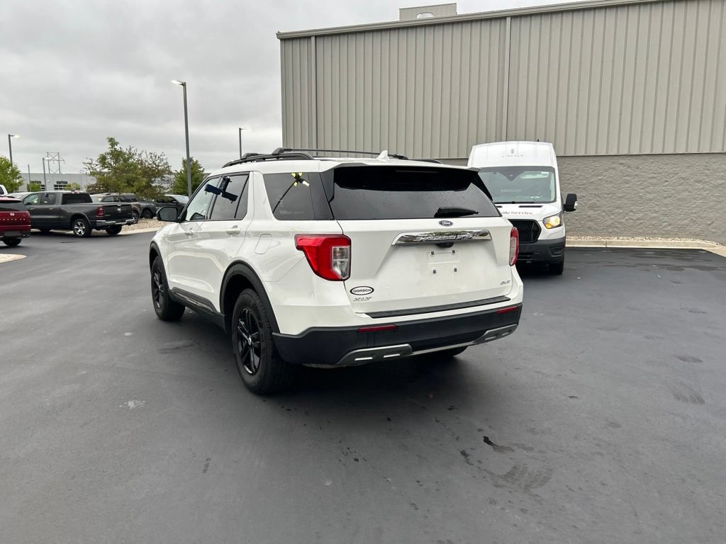 Certified 2023 Ford Explorer XLT w/ Equipment Group 202A AWD/4WD image 8