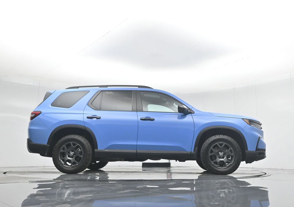 Used 2024 Honda Pilot TrailSport image 10