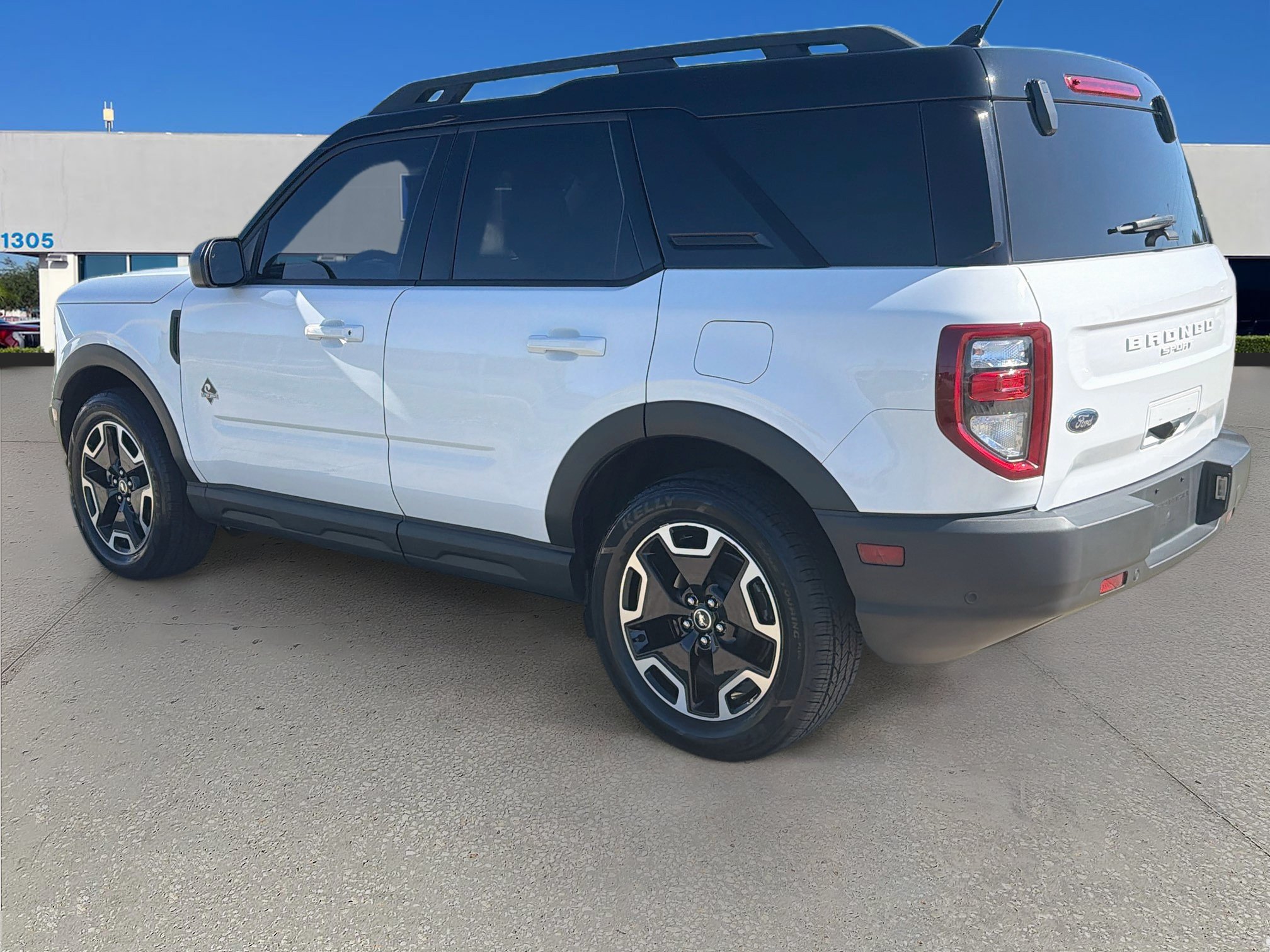 Certified 2024 Ford Bronco Sport Outer Banks w/ Tech Package AWD/4WD image 5