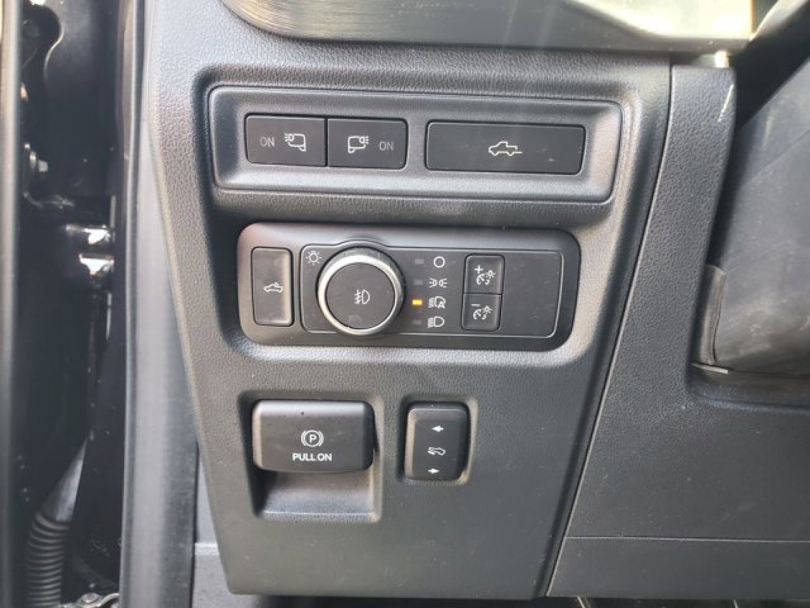Certified 2021 Ford F150 Lariat w/ Equipment Group 502A High AWD/4WD image 15