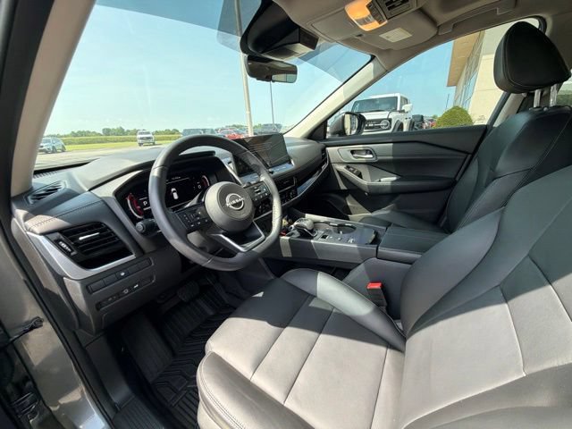 Used 2024 Nissan Rogue SL w/ SL Premium Package FWD image 11