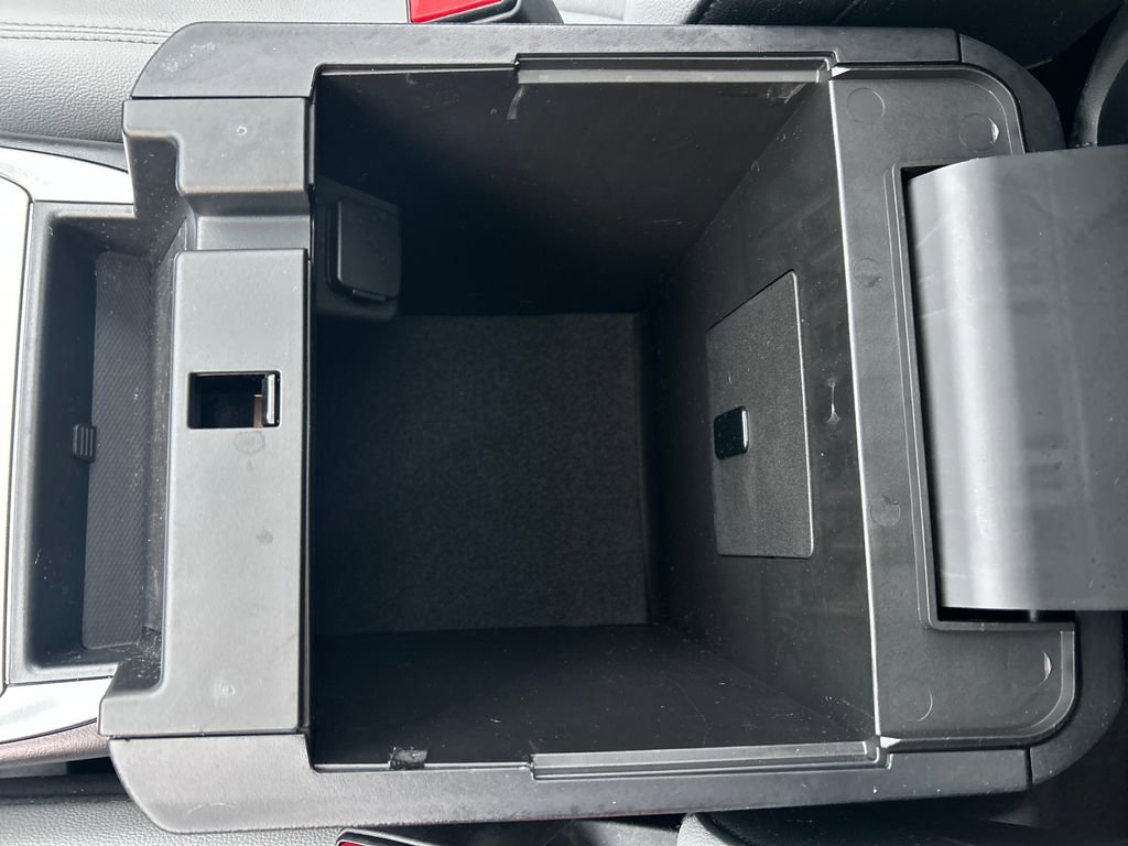 Certified 2021 Ford Explorer XLT w/ Equipment Group 202A image 28