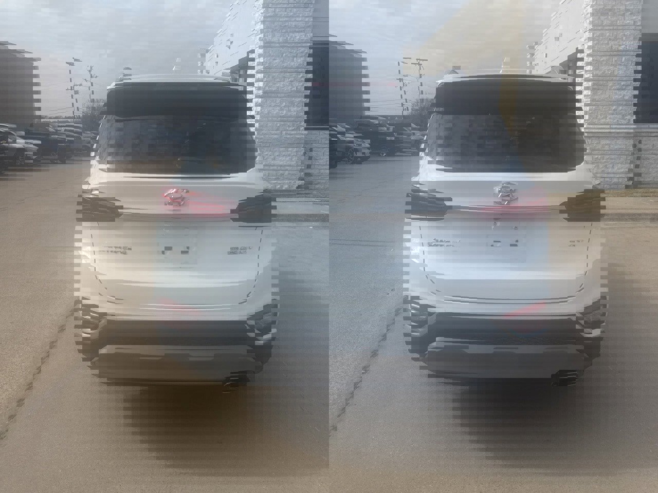 Used 2019 Hyundai Santa Fe AWD image 4