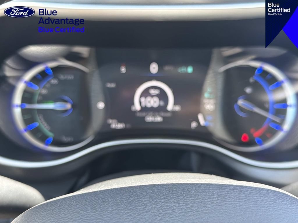 Used 2024 Chrysler Pacifica Limited FWD image 24
