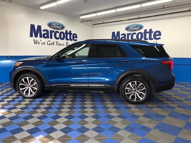 Certified 2022 Ford Explorer ST-Line w/ Class IV Trailer Tow Package image 2