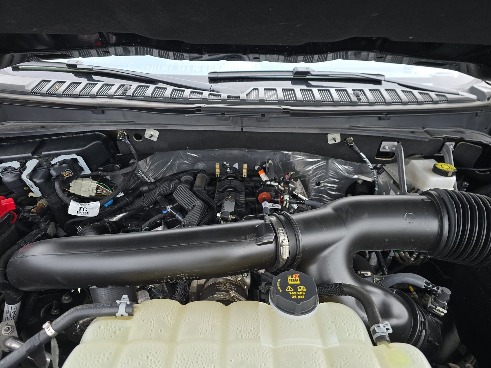 Certified 2025 Ford Expedition Platinum image 21