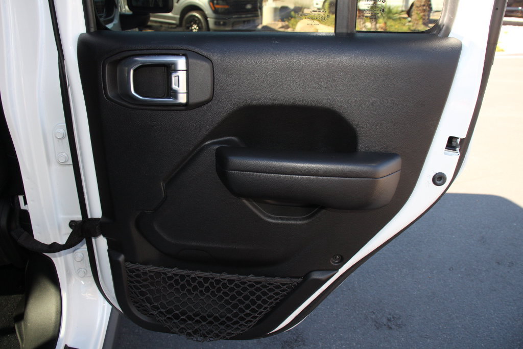 Used 2021 Jeep Wrangler Unlimited Rubicon AWD/4WD image 26