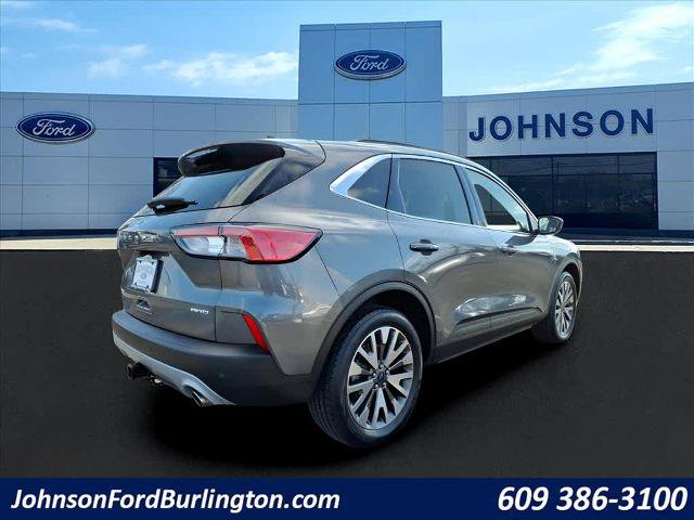 Certified 2022 Ford Escape Titanium w/ Class II Trailer Tow Package AWD/4WD image 9