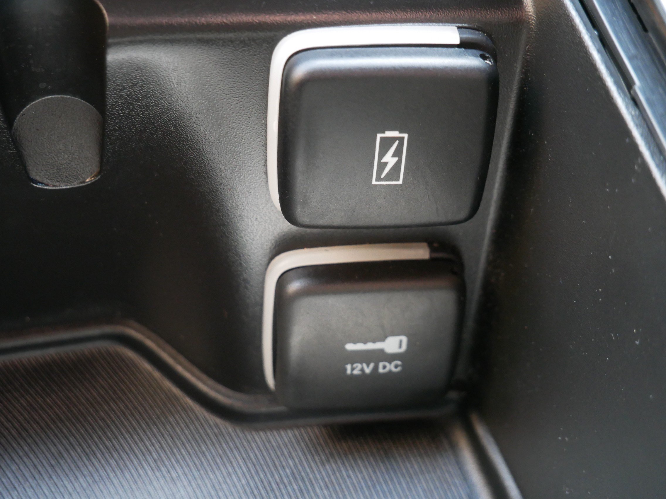 Used 2026 Chrysler Pacifica Limited w/ S Appearance Package FWD image 30