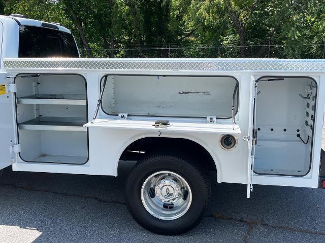 Certified 2025 Ford F350 XL w/ XL Chrome Package AWD/4WD image 5