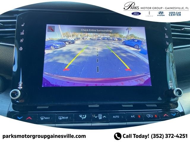 Used 2024 Jeep Wagoneer Series II w/ Flexible Seating Group image 20