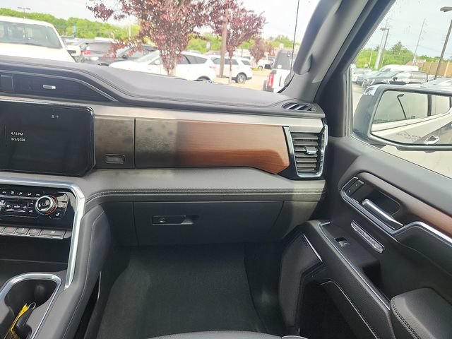 Used 2024 GMC Sierra 1500 Denali AWD/4WD image 10