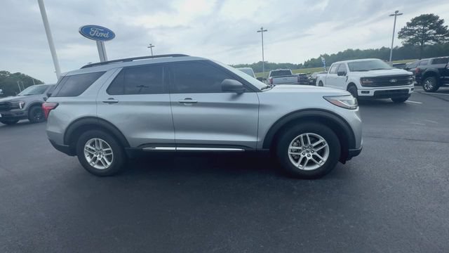 Certified 2025 Ford Explorer Active RWD image 9